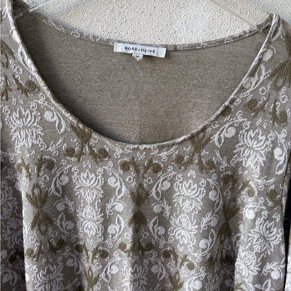 Rose+Olive 2X Floral Scoop Neck 3/4 Sleeve Top in Green Relaxed Lightweight Soft - Picture 4 of 12